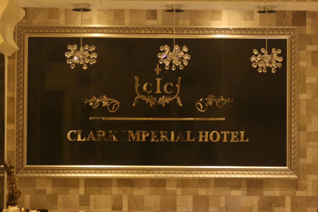 Clark Imperial Hotel Angeles Eksteriør billede